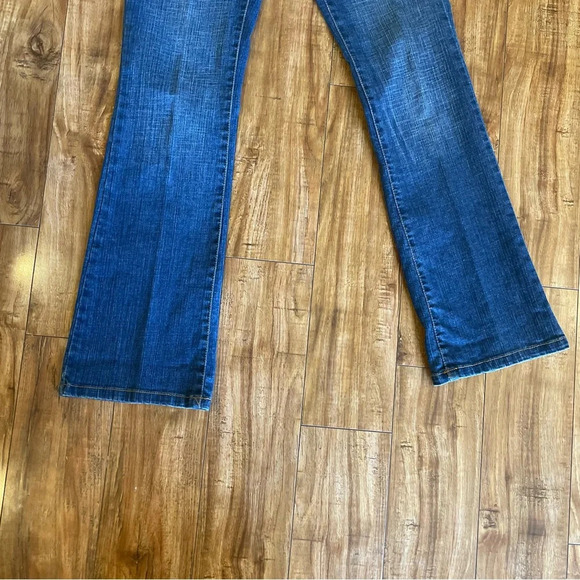 SOUTHPOLE Women’s Flare Bootcut Blue Jean Denim with Embroidery Size 5 - Picture 6 of 9